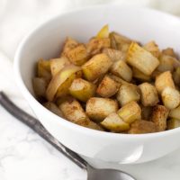 Cinnamon-Ginger Pears recipe from acleanplate.com #paleo #aip #glutenfree