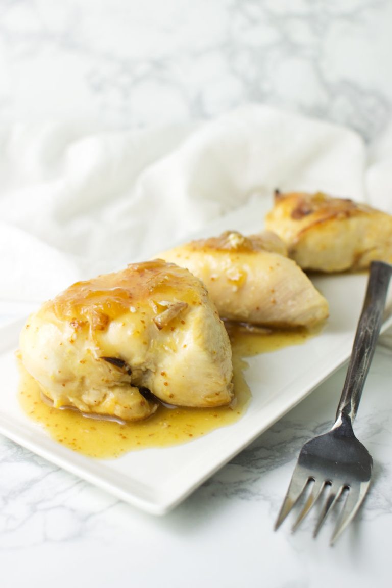 Fig-Glazed Chicken recipe from acleanplate.com #paleo #aip #glutenfree