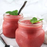 Strawberry Applesauce recipe from acleanplate.com #aip #paleo #autoimmuneprotocol